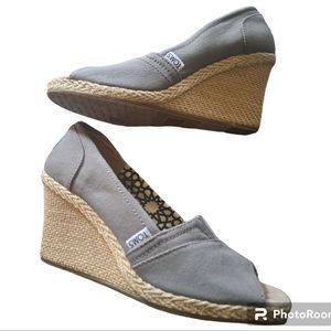 Toms Calypso Gray Canvas Peep Top Espadrille